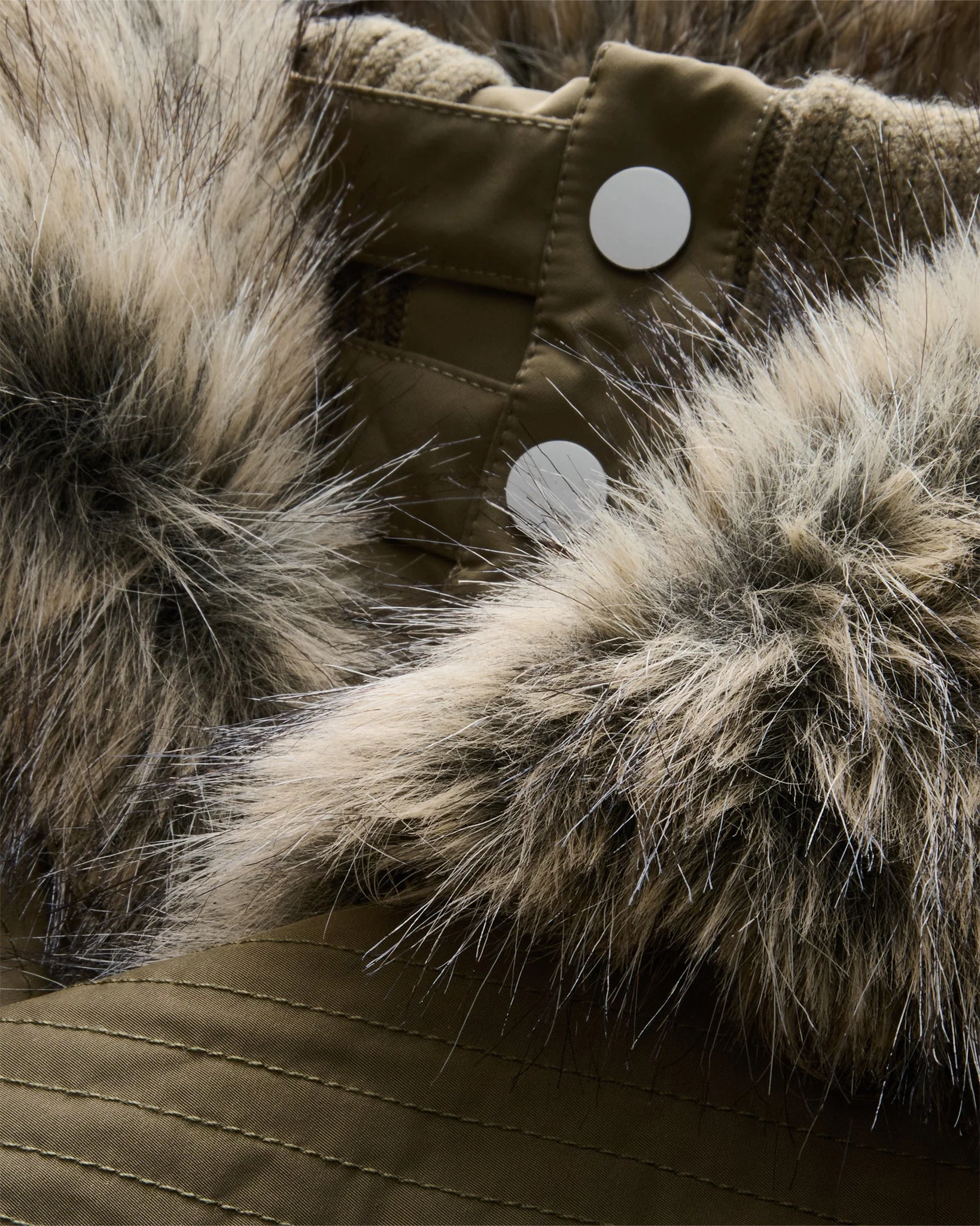 DOUBLE CAPE - Image 4