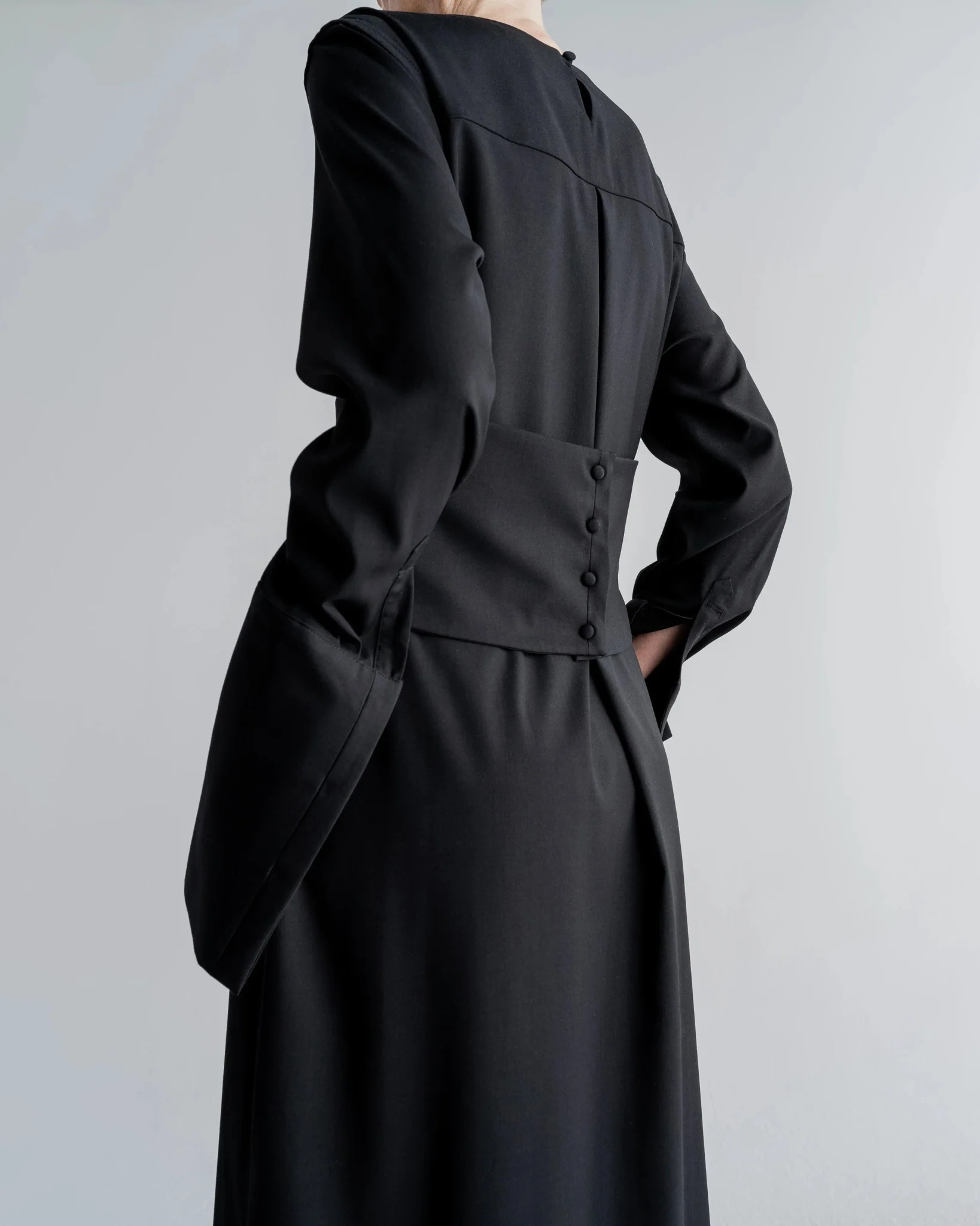 EMBRACE DRESS - Image 4